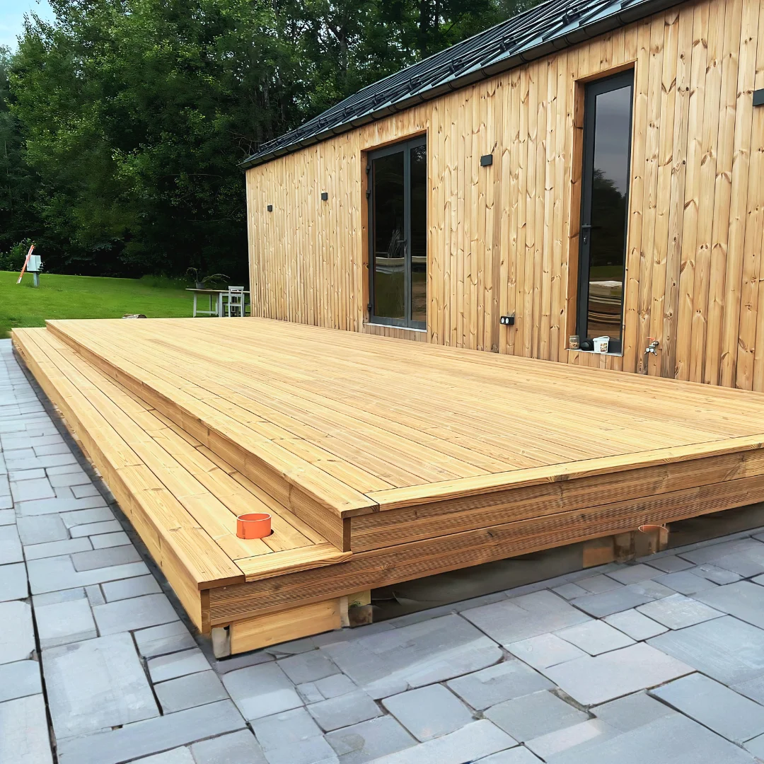 Termokoka fasāde un terase